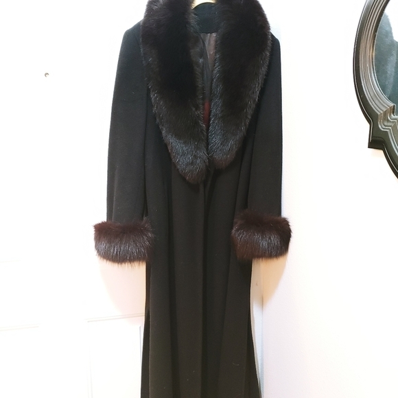 Neiman Marcus Jackets & Blazers - 𝅺rare-beautiful Vintage Neiman Marcus Cashmere/Fox